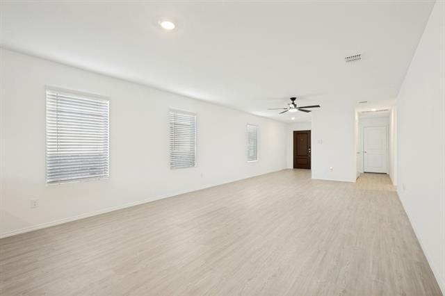 Building Photo - 3037 Ashbrook Ln