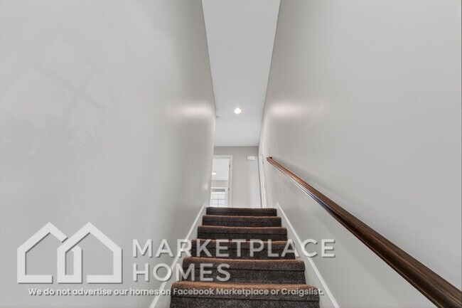 Building Photo - 1129 Cloud View Dr