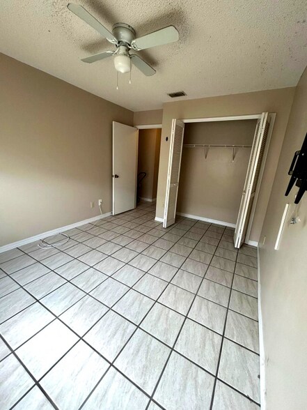 Building Photo - 3112 Headdress Dr