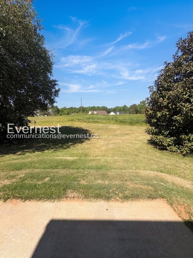 Building Photo - 459 Sawtooth Ln