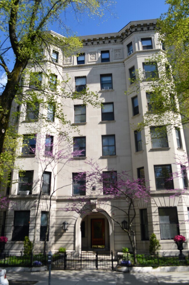 Building Photo - 373 Commonwealth Ave