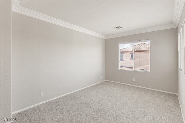 Building Photo - 10544 Lessona St