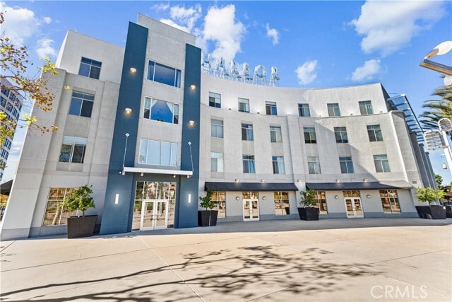 Building Photo - 435 W Center Street Promenade