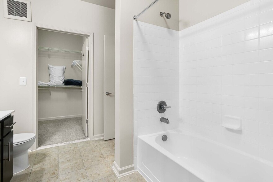 Building Photo - 305 10th Street South