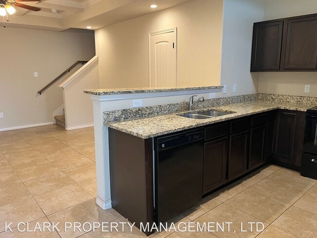 Building Photo - 3 br, 2.5 bath House - 6012 JAX WAY #103