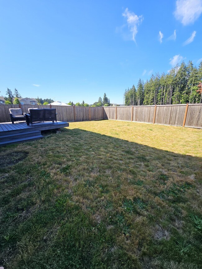 Building Photo - 2417 Fiddleback St NE