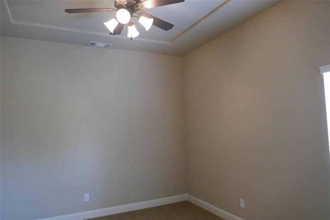 Building Photo - 2537 Windsor Castle Way