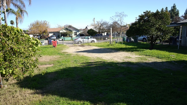 Building Photo - 1319 J St