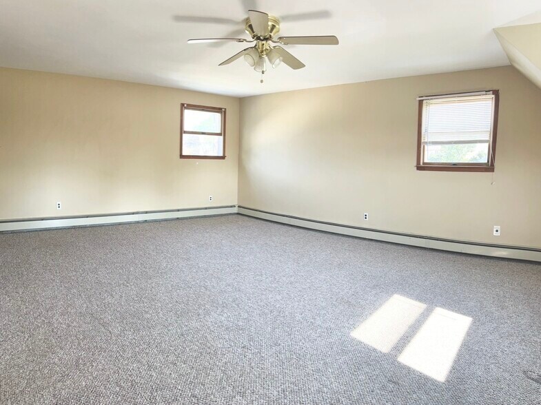 Building Photo - 148 Clement Ave