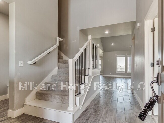 Building Photo - 3212 Hayven Cir