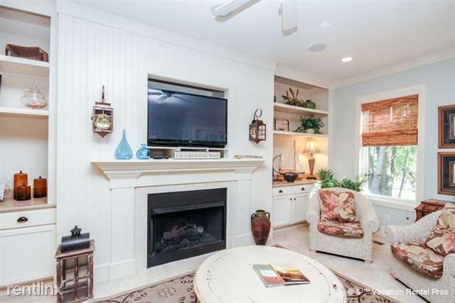 Building Photo - 25 Corrine Ln