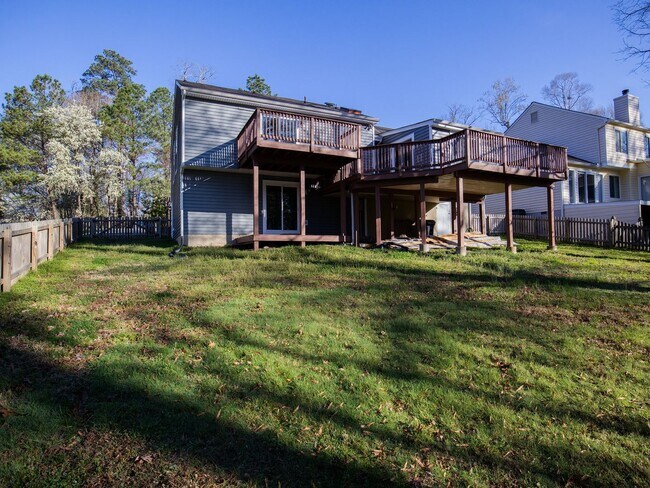 Building Photo - Move in ready 3 bedroom home