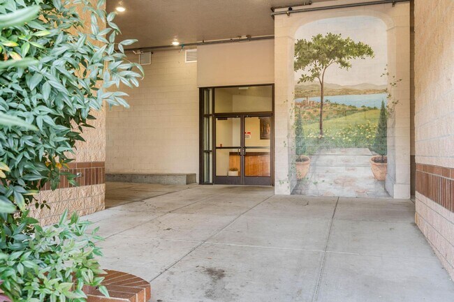 Building Photo - Immaculate 2-bdrm/2-bath, 2nd-floor, corner-unit condo in Bethany Village.  In-unit laundry, deed...
