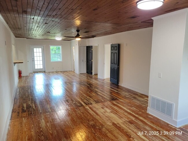 Primary Photo - 4119 Barrancas Ave