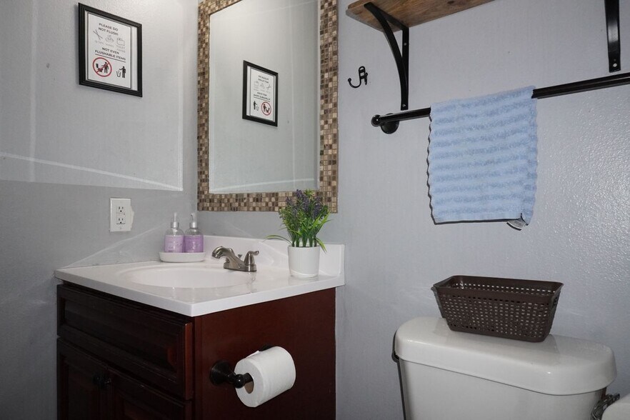 Building Photo - 3632 Candlehill