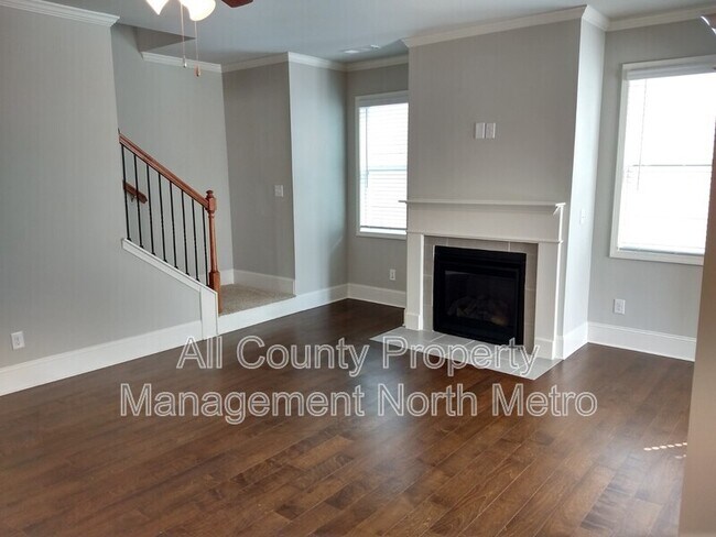 Building Photo - 6477 Crosscreek Ln