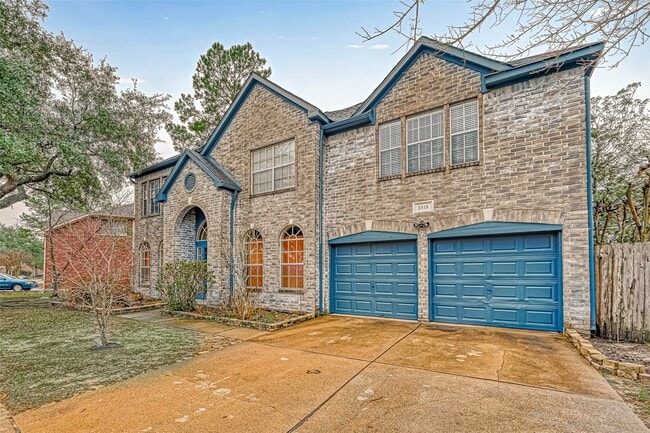 Building Photo - 5815 Henniker Dr