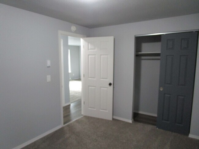 Building Photo - 0567