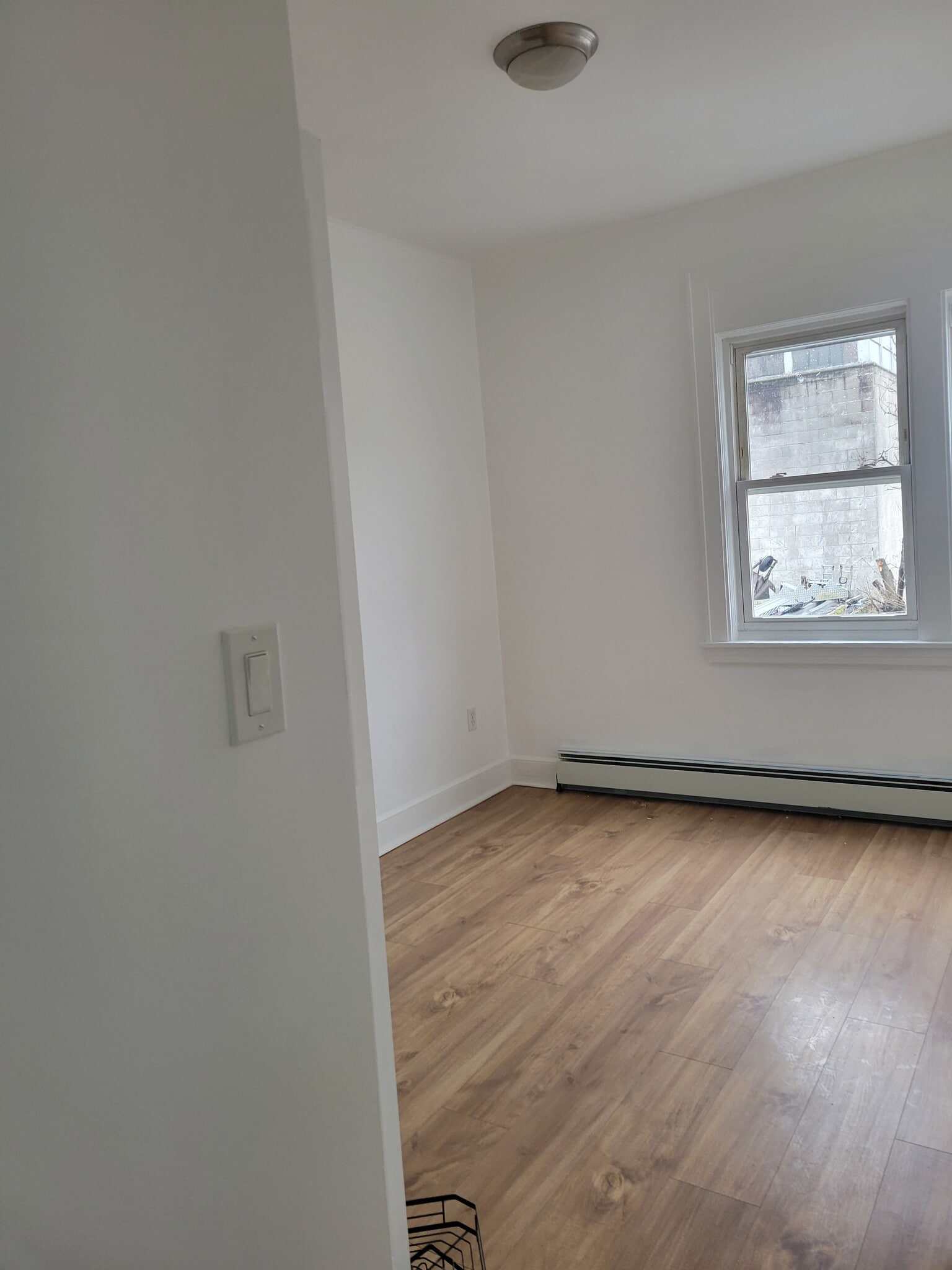 Building Photo - 11110 14th Ave