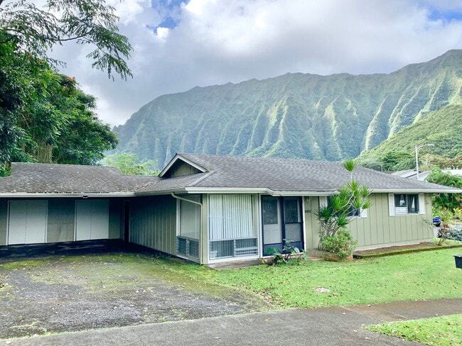 Primary Photo - Spacious 3/2 in Club View Estates