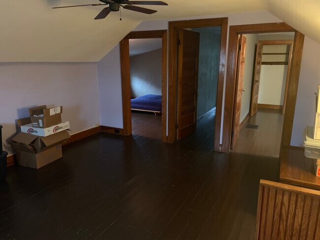 3rd floor living room - 1707 Bruce Ave