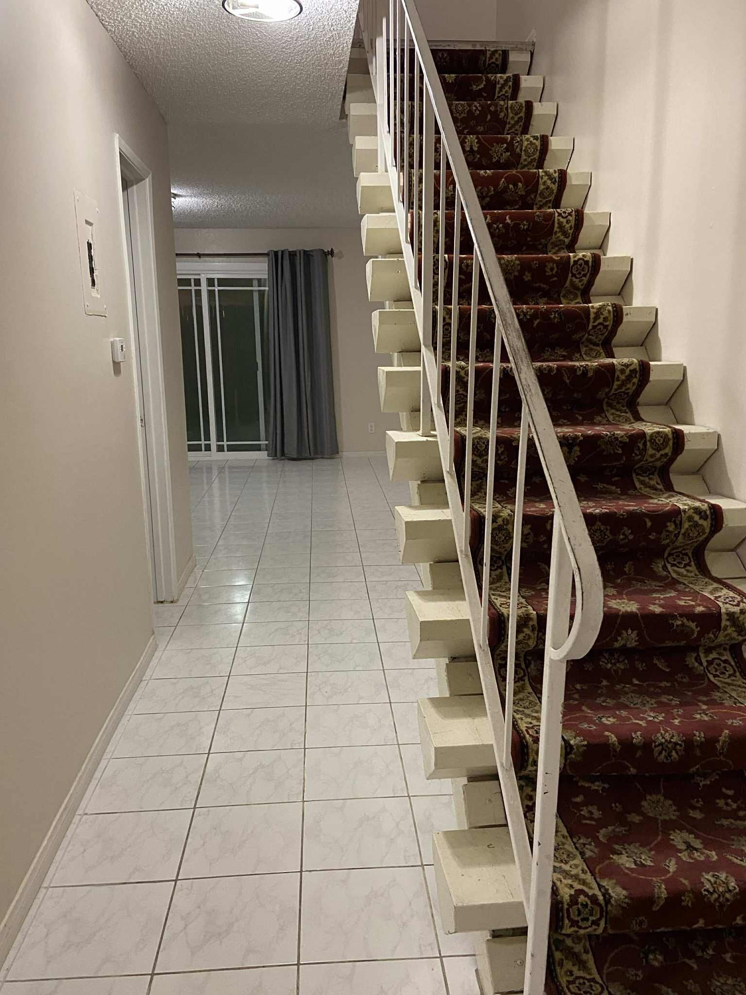 Building Photo - 4109 W 5th St