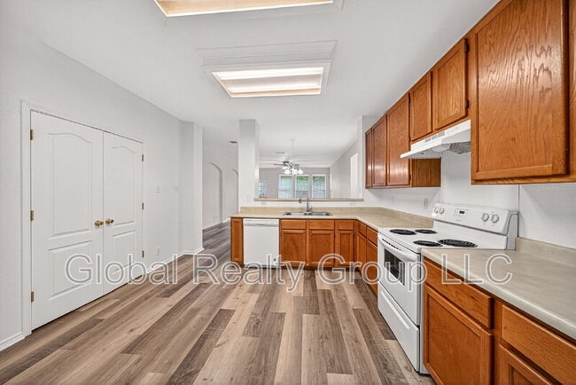 Building Photo - 229 Spice Oak Ln