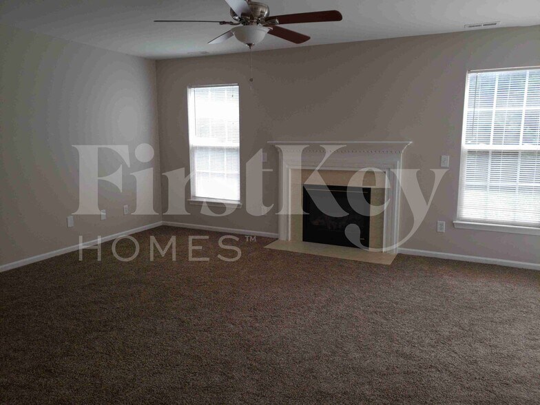 Building Photo - 3760 Thornaby Cir