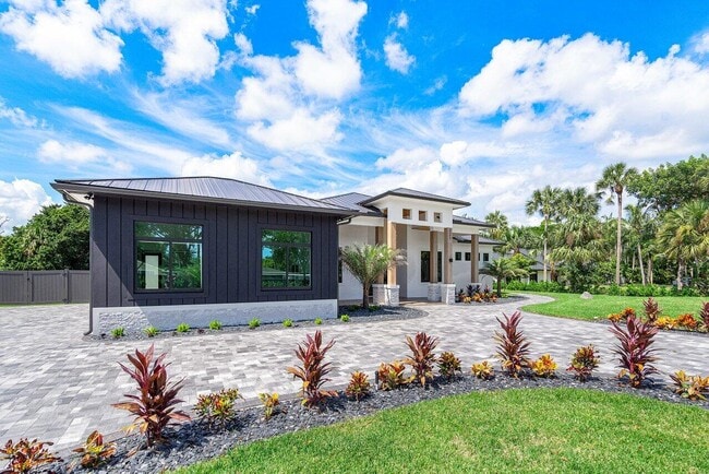 Building Photo - 221 Milestone Way