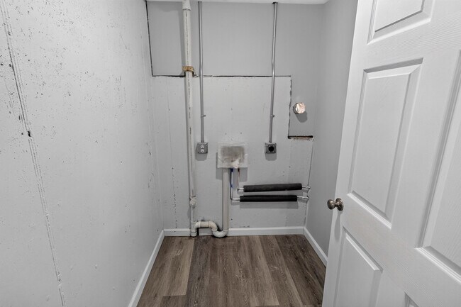 Building Photo - 5316 Godas Cir