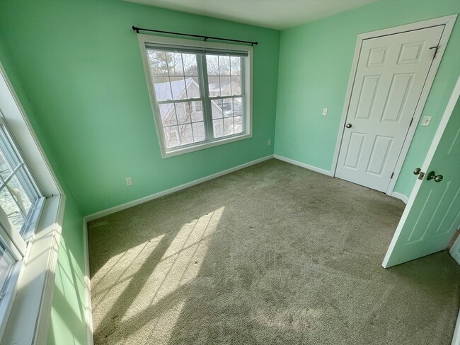 Building Photo - 84 C St