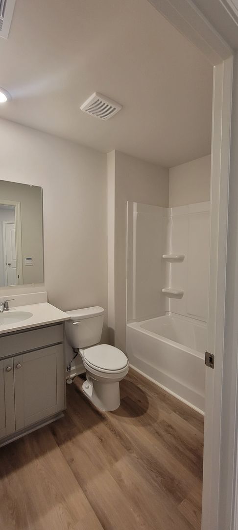Building Photo - 23 Berryville Dr