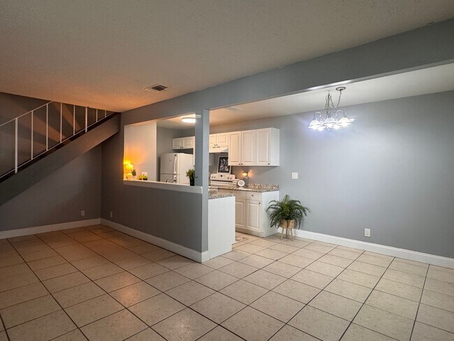 Building Photo - Open House Friday 8/8/25 Saturday 8/9/25 f...