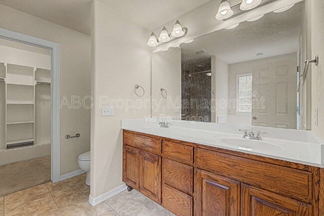 Building Photo - 3558 W Clearwood Dr