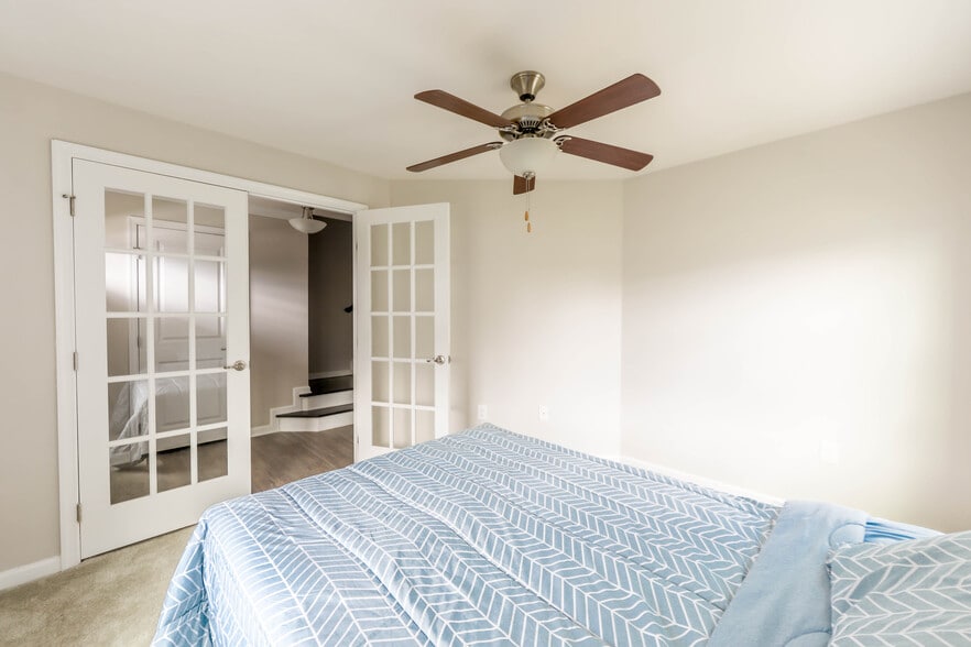 Ground Floor bedroom/office - 1171 Sunset Avenue Ext