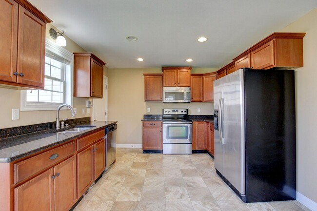 Building Photo - 3776 Suiter Rd