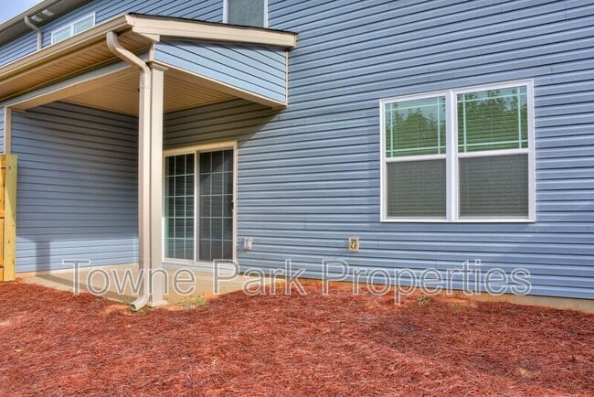 Building Photo - 1830 Butternut Dr