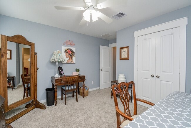 Building Photo - 31430 Stone Ridge Forest Dr