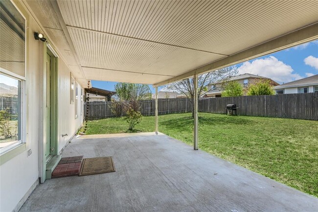 Building Photo - 201 Woodley Rd