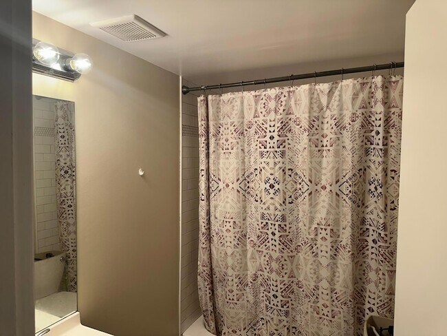 Building Photo - 1162 Lake Terry Dr