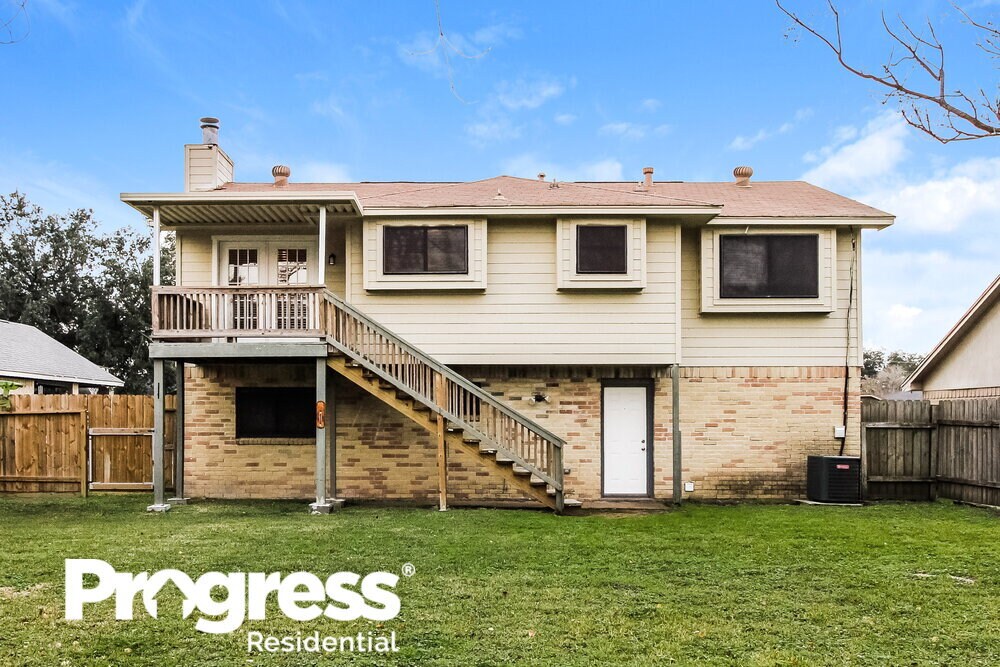 Building Photo - 1417 Wilson Dr
