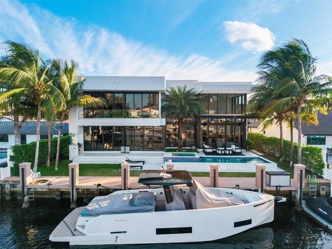 Building Photo - 3367 NE 168th St