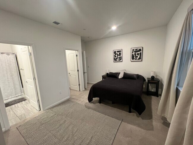 Building Photo - 24157 Amaranth Loop