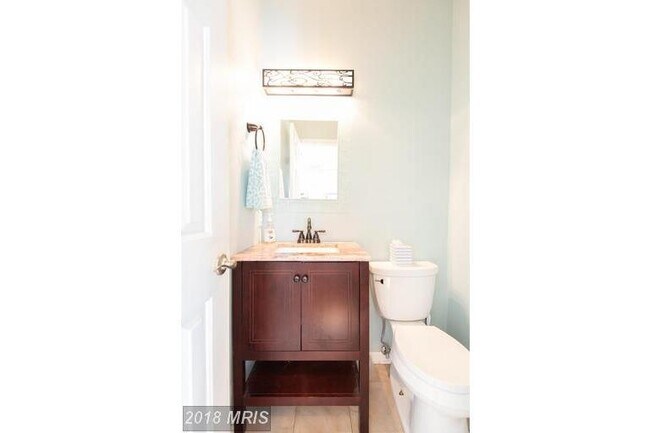 Building Photo - 3070 Madden Ct