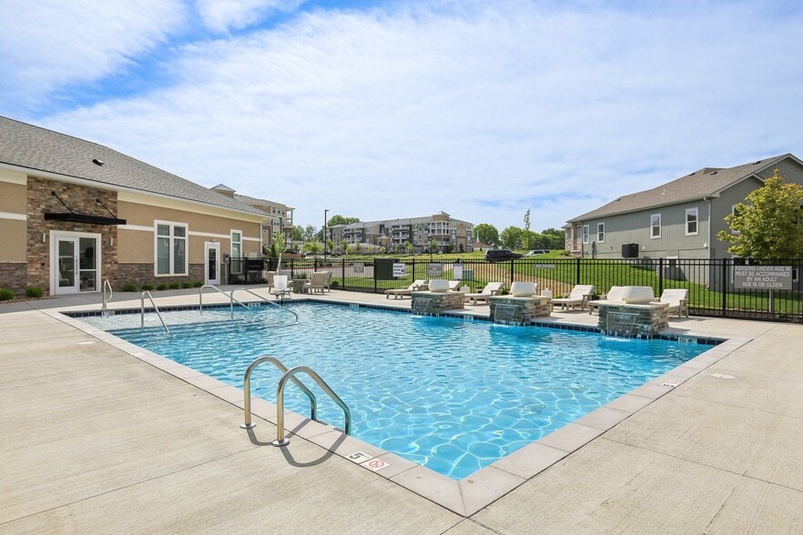 Primary Photo - Bonavia Luxury Apartments