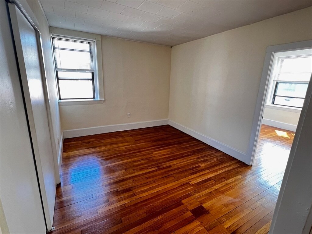 Building Photo - 11 Gorham St