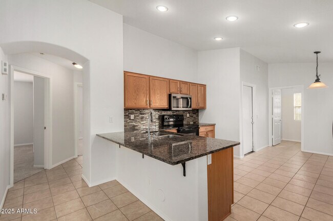 Building Photo - 12712 S 175th Dr