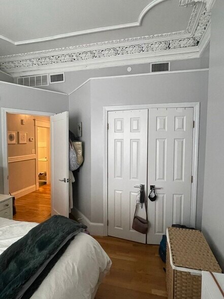 Building Photo - 471 Massachusetts Ave