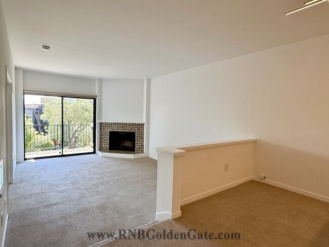 Building Photo - Recently Updated One Bedroom condo in the desirable Shelter Ridge Complex for rent!