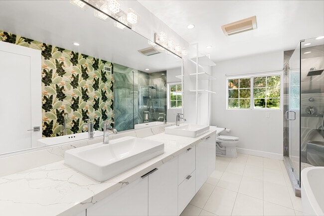 Building Photo - 3156 Dona Emilia Dr